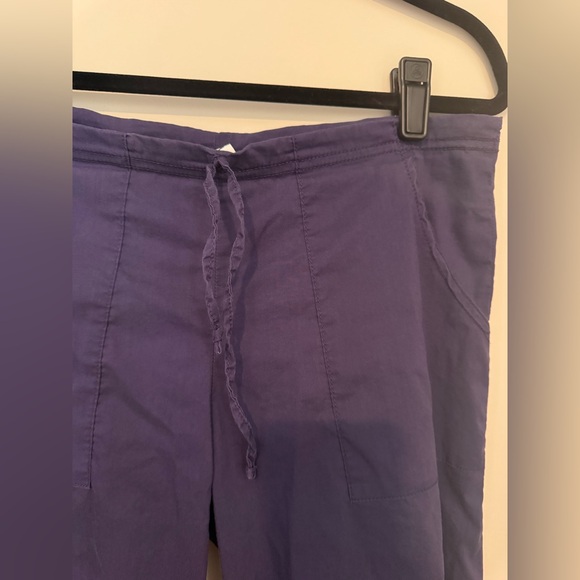 Be Present Chakra Capris Purple | Size M | Made in USA
Excellent condition - Picture 2 of 6